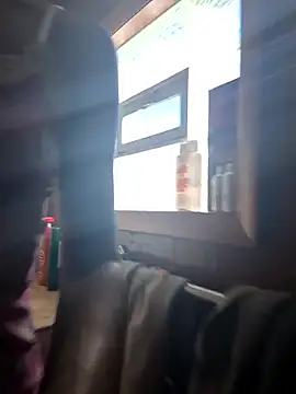 Snapshot of carmelbbyx22 chatting on 11/24/25, 01:55 carmelbbyx22 online show from 11/24/25, 01:55