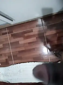 lucasquirao1234 online show from 10/04/25, 02:53