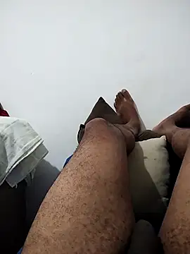 lucasquirao1234 online show from 10/06/25, 10:23