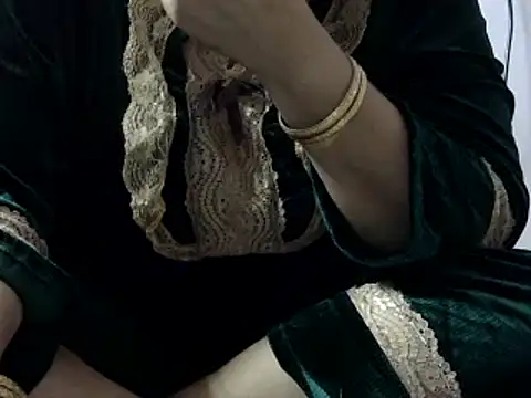 Housewife12 online show from 03/13/25, 02:12