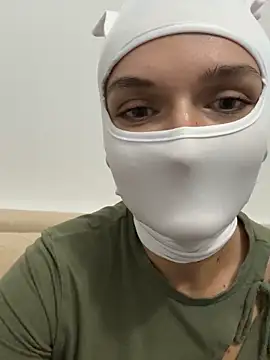 Nikki Hoee online show from 10/24/25, 04:58