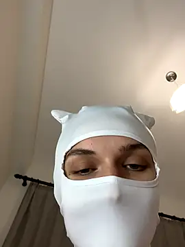 Nikki Hoee online show from 11/09/25, 09:24