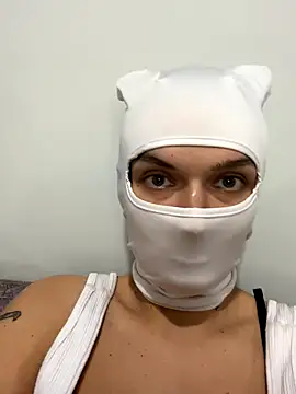 Nikki Hoee online show from 11/21/25, 07:45