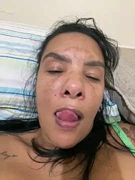 briannaa557 online show from 12/31/24, 06:46