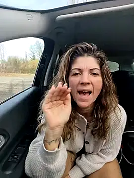 sansan2411 online show from 02/04/26, 10:21