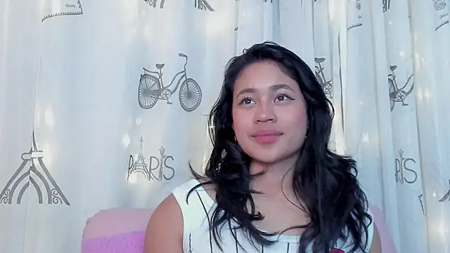 selena bi online show from 12/20/24, 10:05