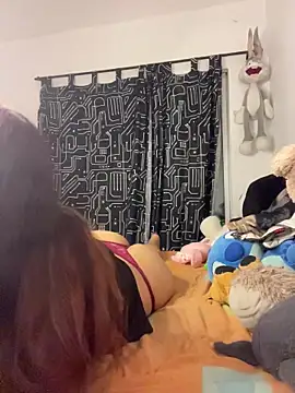 Snapshot of Ema_kraus chatting on 02/11/26, 01:32 Ema kraus online show from 02/11/26, 01:32