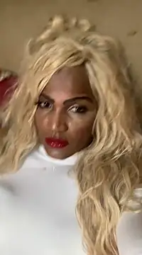 Snapshot of The-Beyonce chatting on 01/01/25, 08:04 The-Beyonce online show from 01/01/25, 08:04