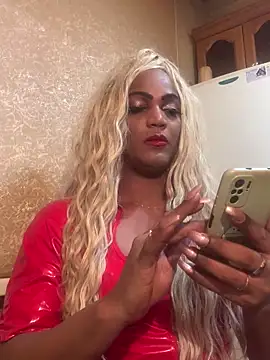 Snapshot of The-Beyonce chatting on 01/04/25, 10:55 The-Beyonce online show from 01/04/25, 10:55