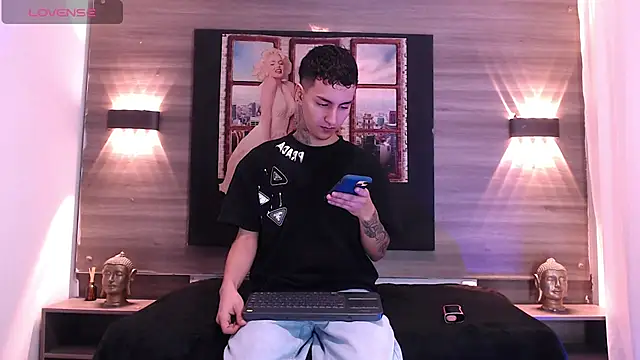 Snapshot of Angel_xxx chatting on 01/19/26, 01:15 Angel xxx online show from 01/19/26, 01:15