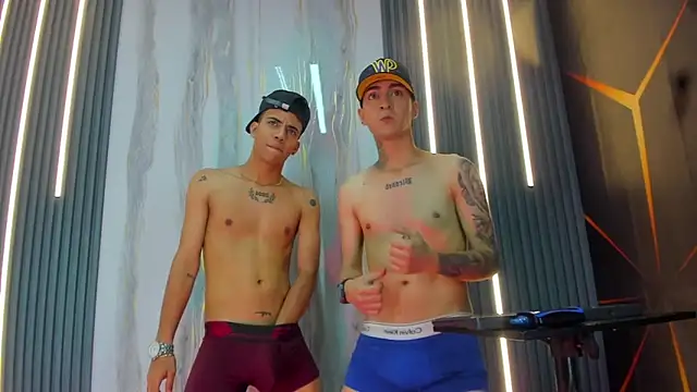 Snapshot of Angel_xxx chatting on 03/24/26, 05:45 Angel xxx online show from 03/24/26, 05:45