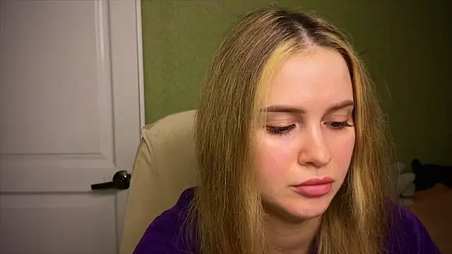 Snapshot of IlonaMurf chatting on 04/11/26, 04:22 IlonaMurf online show from 04/11/26, 04:22