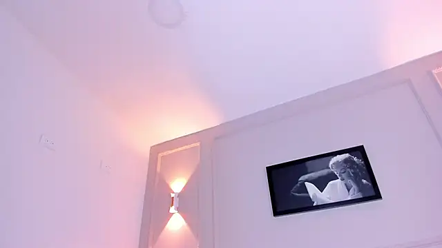 Snapshot of anniemartinezz chatting on 12/27/24, 05:59 anniemartinezz online show from 12/27/24, 05:59