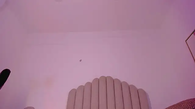 Snapshot of anniemartinezz chatting on 03/04/25, 05:45 anniemartinezz online show from 03/04/25, 05:45