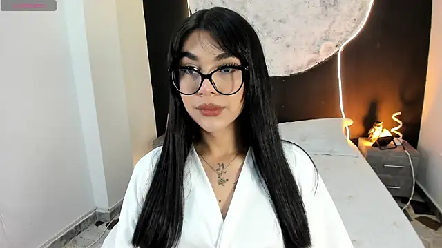 RoseCassie online show from 12/15/25, 01:26