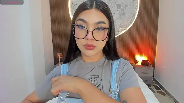 RoseCassie online show from 03/12/26, 01:06