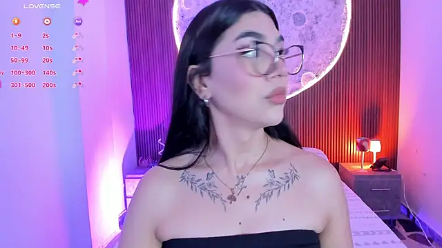 Snapshot of RoseCassie chatting on 06/18/26, 01:59 RoseCassie online show from 06/18/26, 01:59