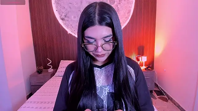 Snapshot of RoseCassie chatting on 06/19/26, 01:48 RoseCassie online show from 06/19/26, 01:48