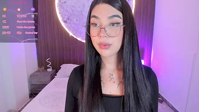 Snapshot of RoseCassie chatting on 07/16/26, 01:17 RoseCassie online show from 07/16/26, 01:17