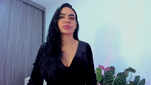 Sara Leblanc online show from 10/16/25, 05:36