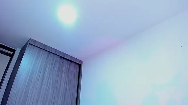 Sara Leblanc online show from 10/21/25, 02:51