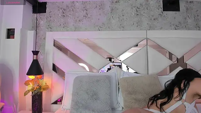 Snapshot of yessica_monteiro chatting on 01/16/25, 12:53 yessica monteiro online show from 01/16/25, 12:53