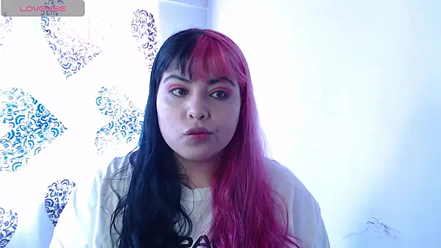 Snapshot of Pinky-Flower chatting on 12/30/24, 07:21 Pinky-Flower online show from 12/30/24, 07:21