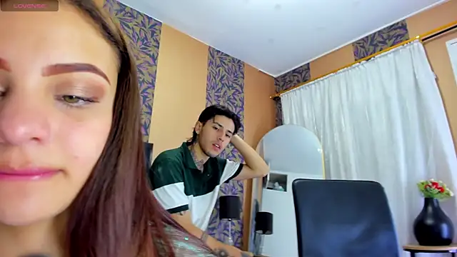 hinata itachi online show from 10/09/25, 10:30