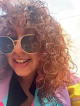 lauraltt online show from 11/10/25, 07:13