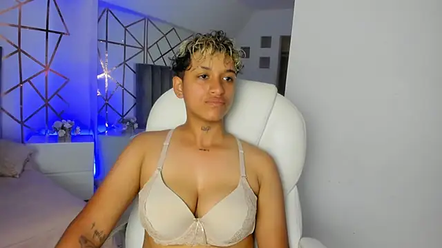 Snapshot of Dominick_jones chatting on 01/14/25, 08:15 Dominick jones online show from 01/14/25, 08:15