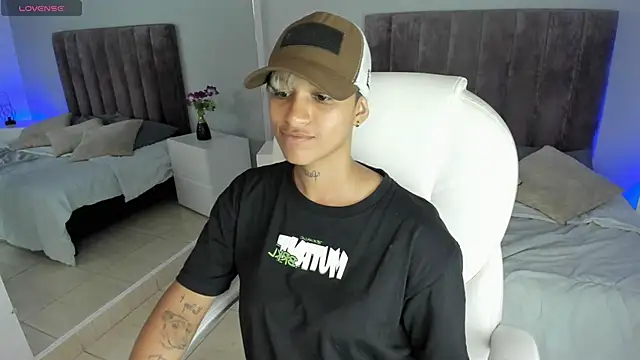 Snapshot of Dominick_jones chatting on 01/22/25, 02:15 Dominick jones online show from 01/22/25, 02:15