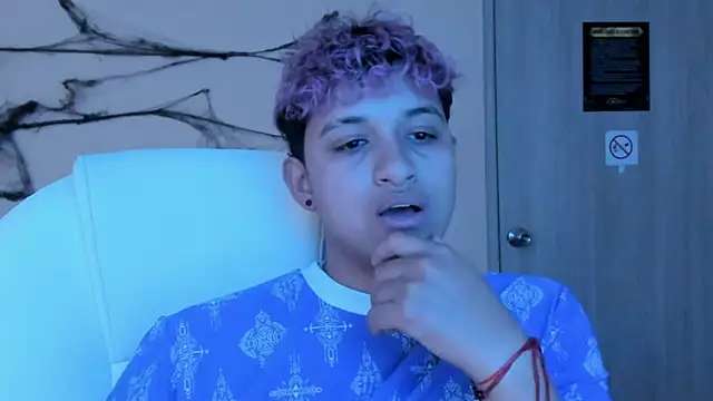 Snapshot of Dominick_jones chatting on 10/09/25, 05:33 Dominick jones online show from 10/09/25, 05:33