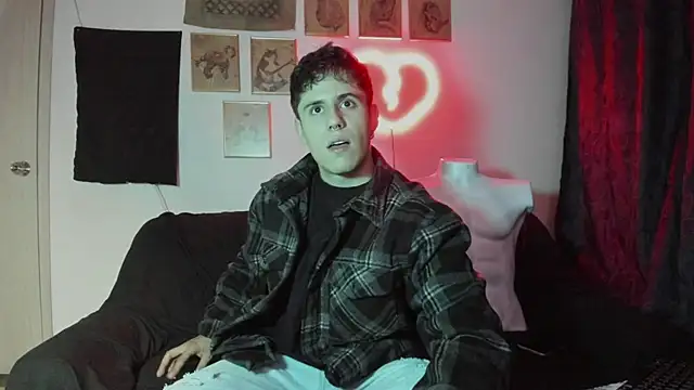 Antonello Vannucci online show from 01/02/25, 08:02