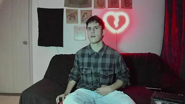 Antonello Vannucci online show from 01/03/25, 01:36