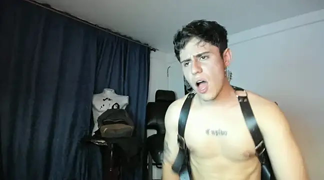 Antonello Vannucci online show from 03/02/25, 01:04