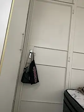 Snapshot of beverlyxxxx chatting on 03/19/25, 04:57 beverlyxxxx online show from 03/19/25, 04:57