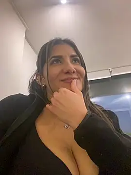 AlejandritaMilano online show from 07/24/26, 10:19