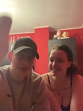 Snapshot of milabandolero chatting on 12/22/24, 10:47 milabandolero online show from 12/22/24, 10:47