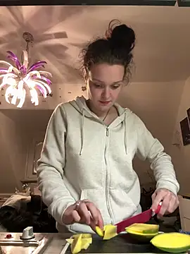 Snapshot of milabandolero chatting on 01/21/25, 06:12 milabandolero online show from 01/21/25, 06:12