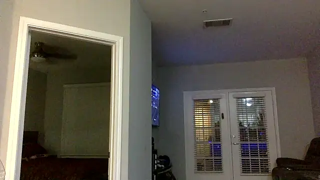 Snapshot of divineperceptions69 chatting on 11/01/25, 12:12 divineperceptions69 online show from 11/01/25, 12:12