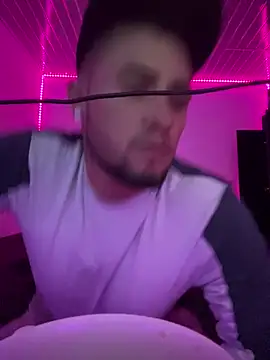 Snapshot of miia-liiam chatting on 01/16/25, 05:32 miia-liiam online show from 01/16/25, 05:32