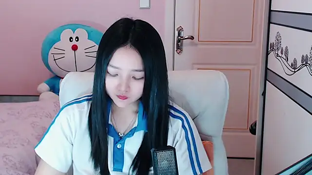 Snapshot of xiao-xiao-D chatting on 02/28/25, 02:09 xiao-xiao-D online show from 02/28/25, 02:09