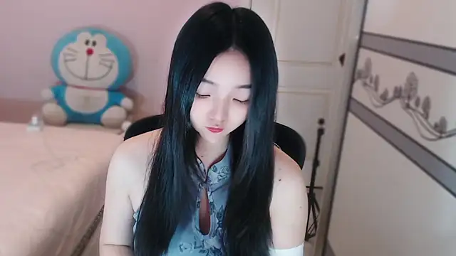 Snapshot of xiao-xiao-D chatting on 11/28/25, 05:43 xiao-xiao-D online show from 11/28/25, 05:43