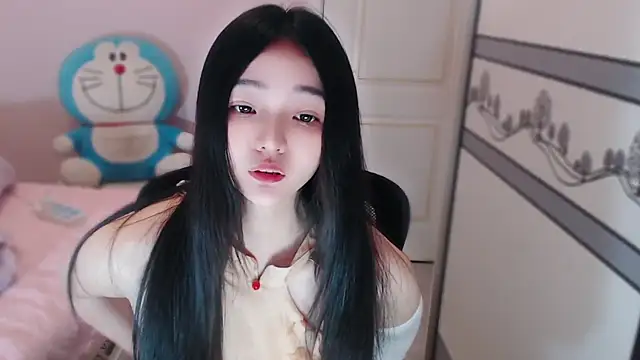 xiao-xiao-D online show from 12/22/25, 08:44