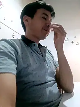 Snapshot of bisexual0007 chatting on 03/15/25, 06:21 bisexual0007 online show from 03/15/25, 06:21