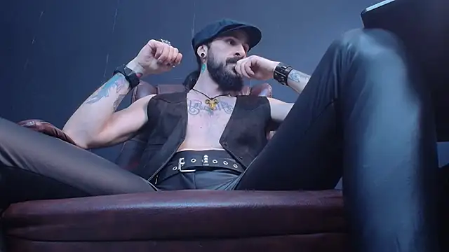 AxelColton online show from 02/06/25, 09:53