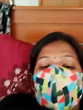 Snapshot of Tamil_Sanjana_ chatting on 03/20/25, 05:47 Tamil Sanjana  online show from 03/20/25, 05:47