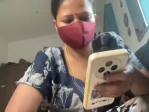 Snapshot of Tamil_Sanjana_ chatting on 03/29/26, 02:11 Tamil Sanjana online show from 03/29/26, 02:11