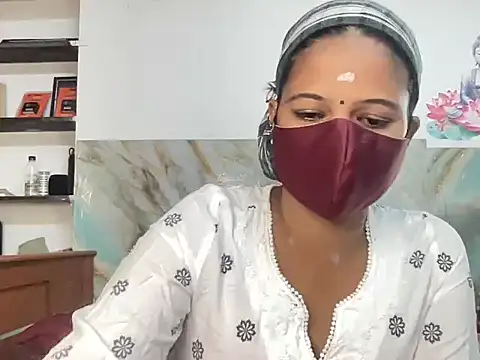 Snapshot of Tamil_Sanjana_ chatting on 04/13/26, 05:13 Tamil Sanjana online show from 04/13/26, 05:13