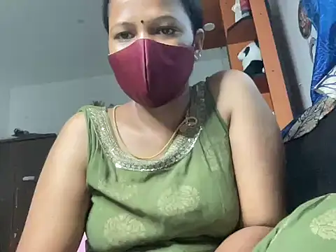 Snapshot of Tamil_Sanjana_ chatting on 04/19/26, 02:00 Tamil Sanjana online show from 04/19/26, 02:00